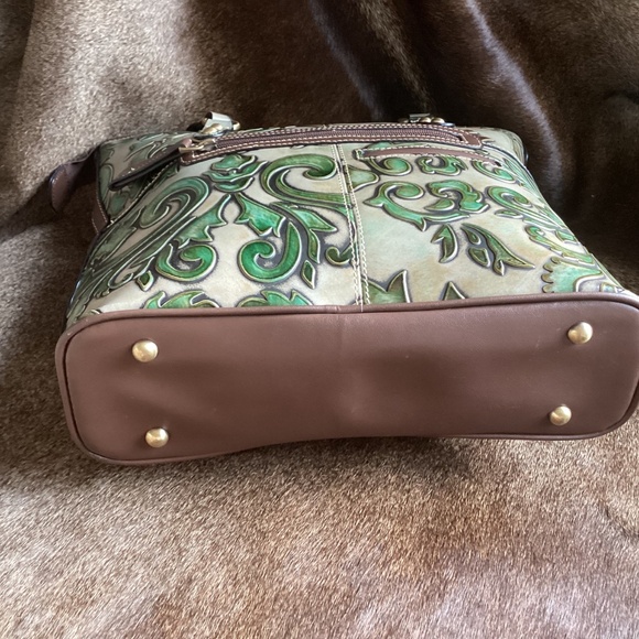 MC Marc Chantal Green Brown Etched Design Tote Handbag - Picture 3 of 10